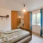 Amazing In Du Gard Holiday home
